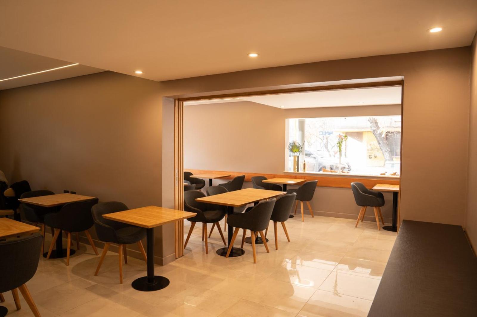 Urbana Suites Мендоса Экстерьер фото